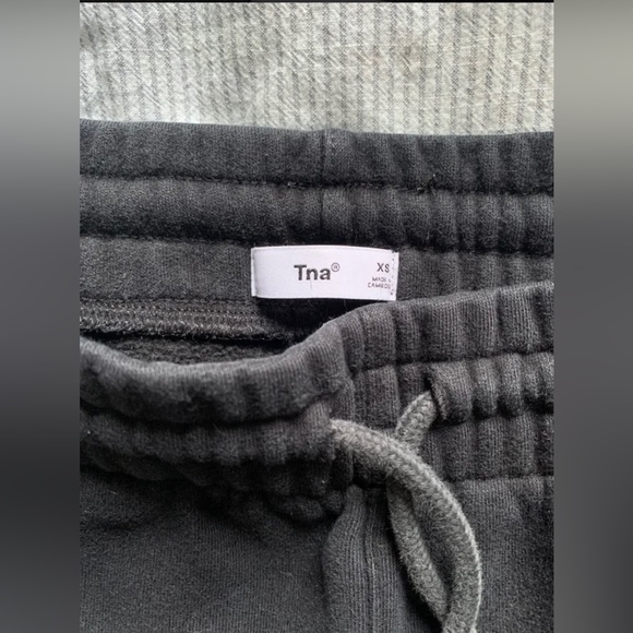 Black jogger Tna - Picture 1 of 2